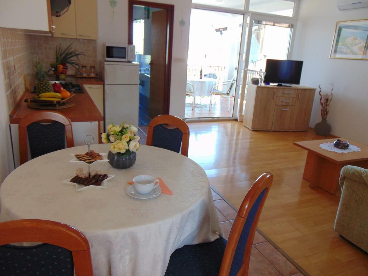 Apartment Mia مالينسكا المظهر الخارجي الصورة